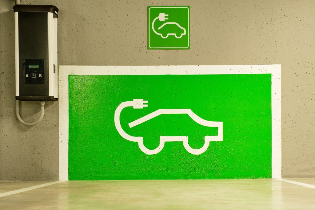 Instalar punto de recarga coche eléctrico para garaje comunitario