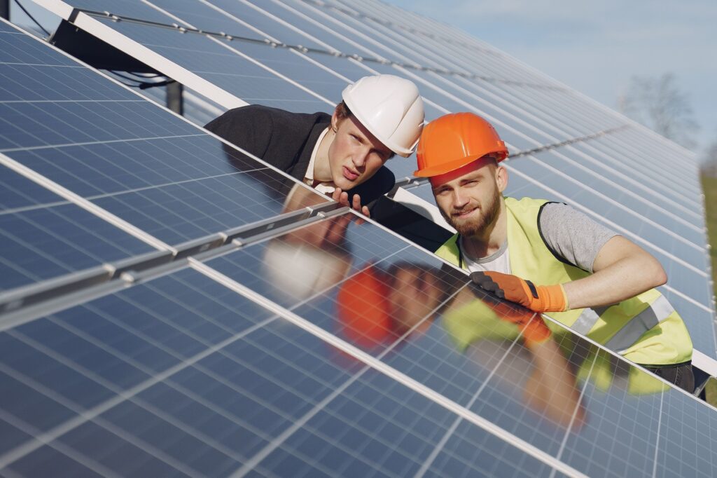 Ayudas para placas solares en comunidades de propietarios Castilla-La Mancha